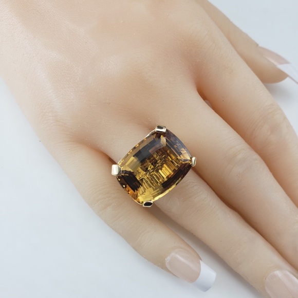 14 Karat Yellow Gold Citrine Ring Size 9  #20722 - Picture 7 of 8